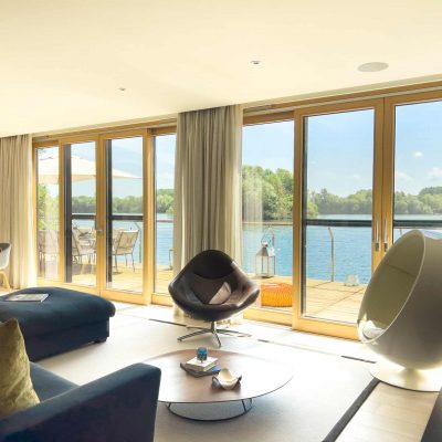 The View (7 Bowmoor Reach) - Living Area